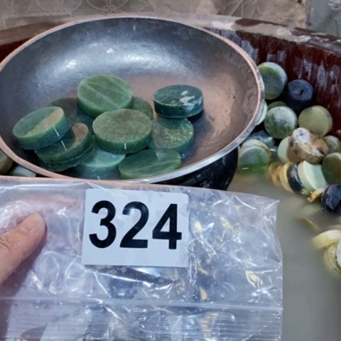 【闪购商品】蛇纹石玉珠宝半成品未镶嵌