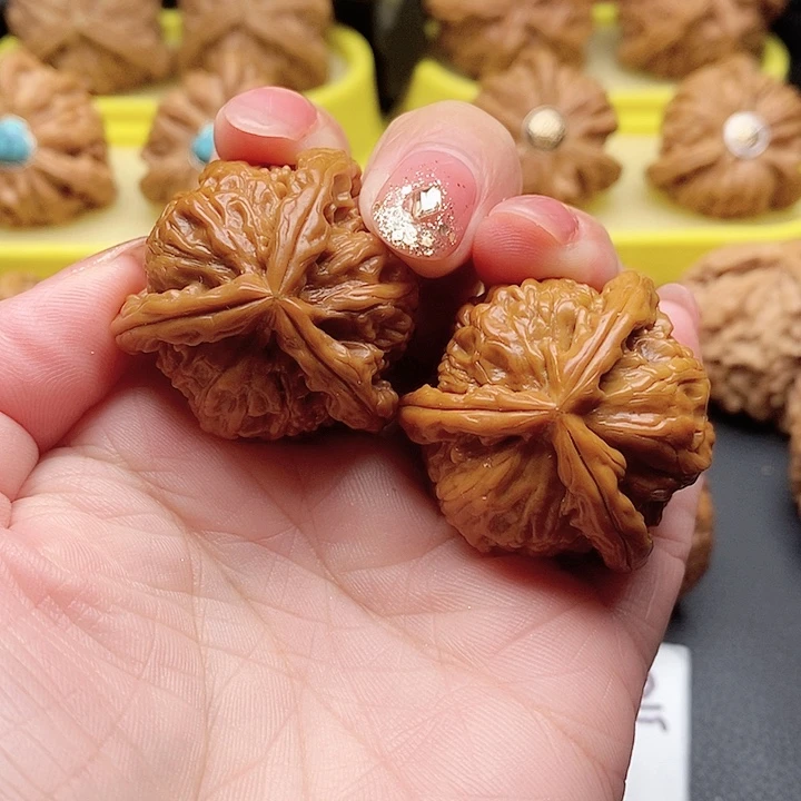 37尺拼接工艺品白奔