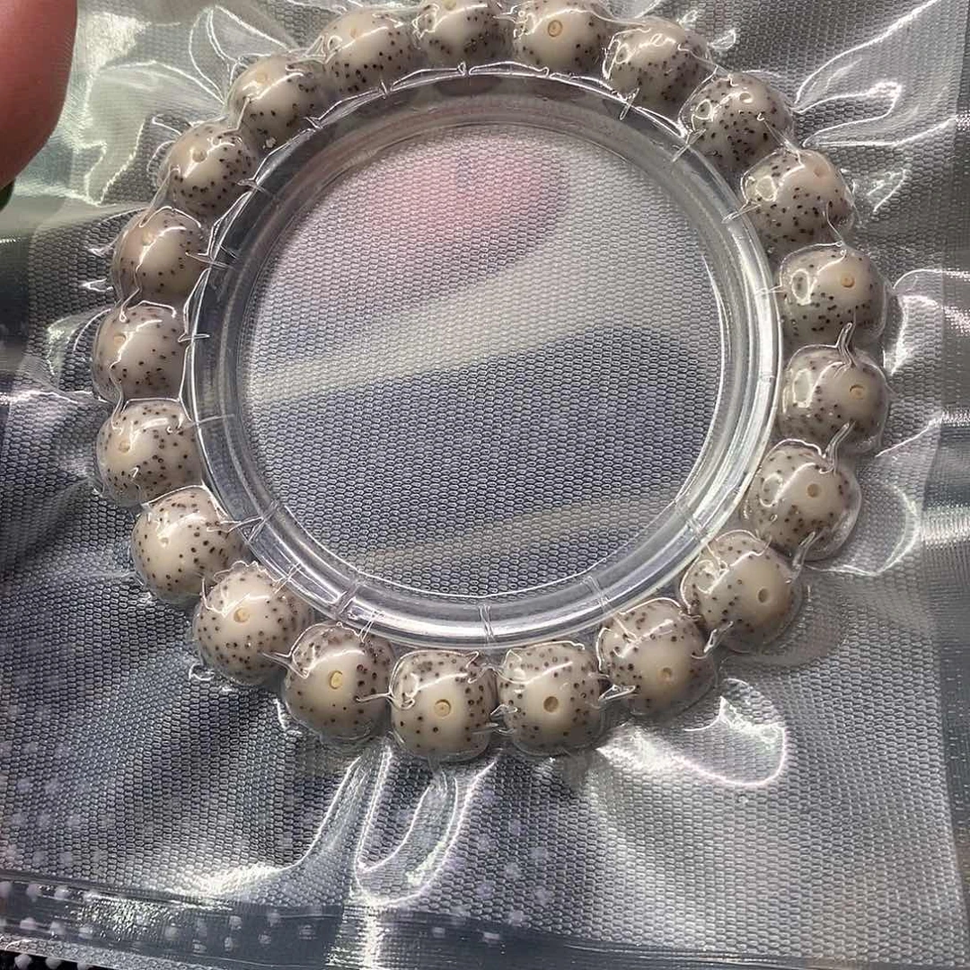 星月菩提吊坠石玉大眼11*10单