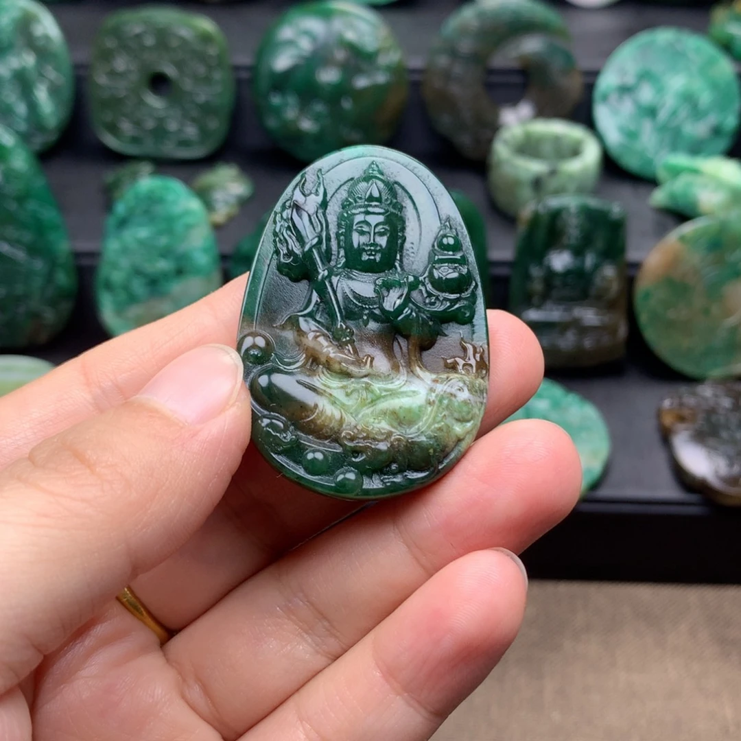 独山玉未镶嵌颈饰