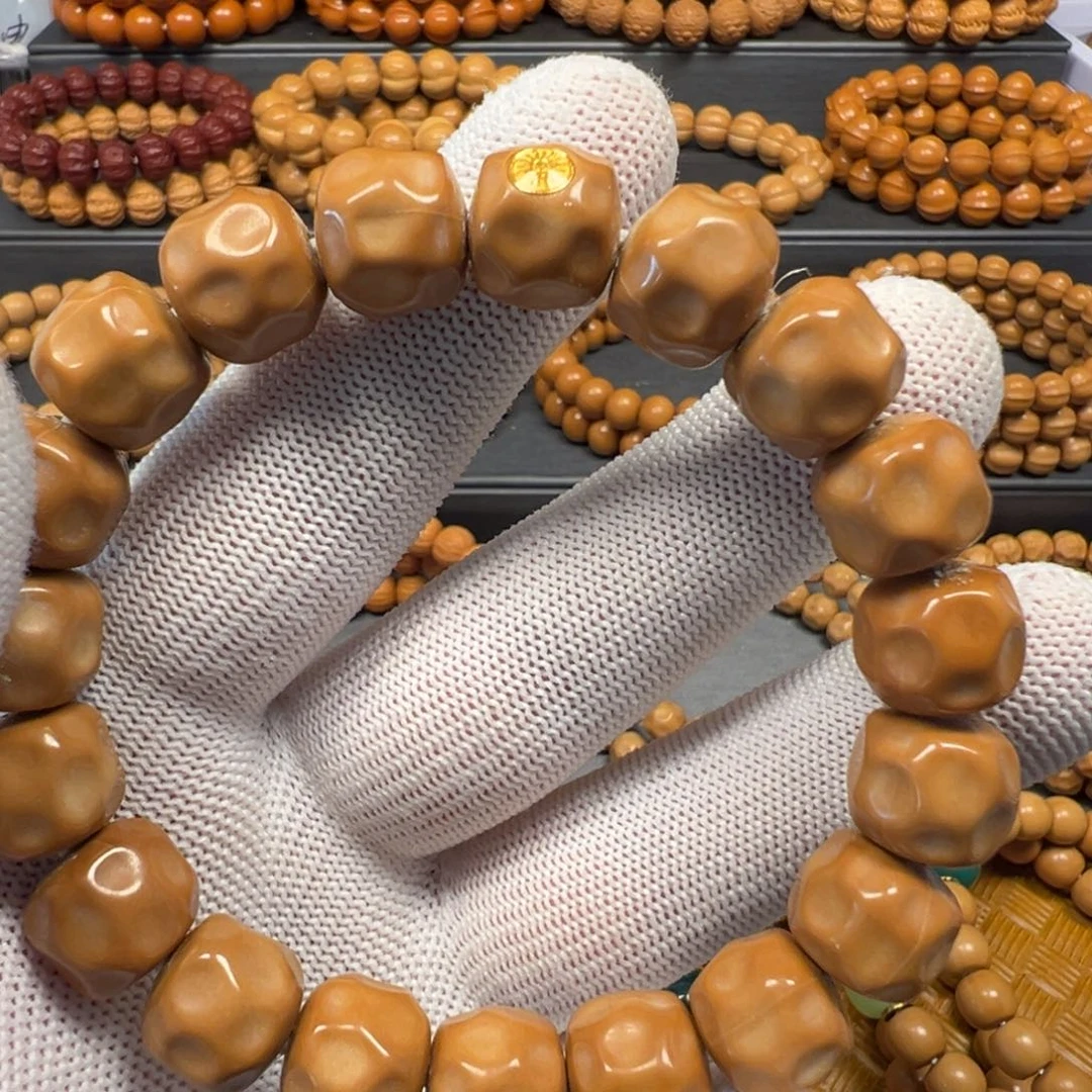 猴头核桃手串奶酪