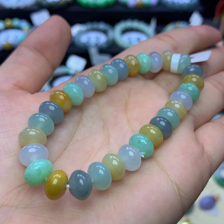 翡翠手链未镶嵌翡翠