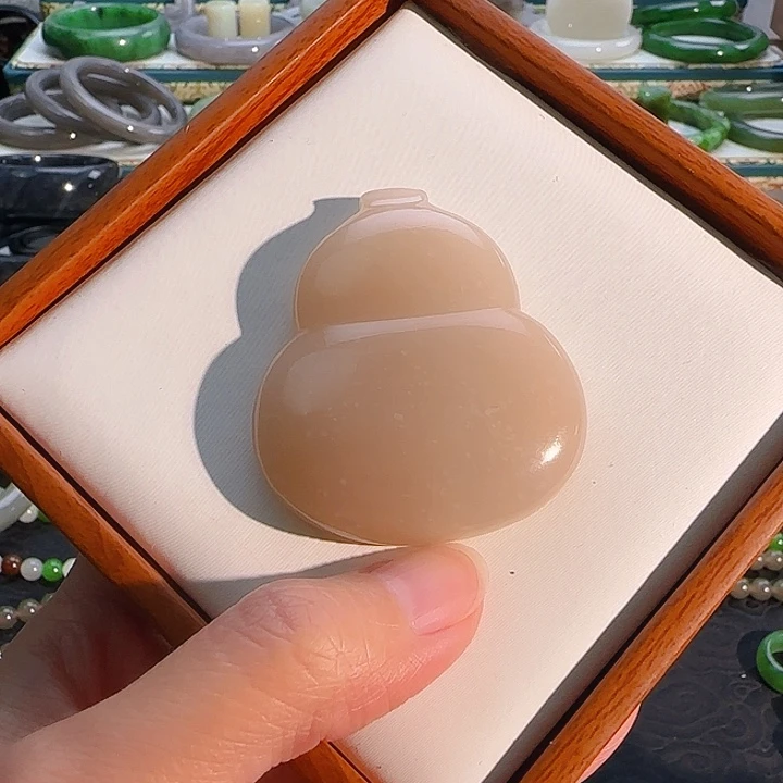 颈饰未镶嵌和田玉藕粉葫芦