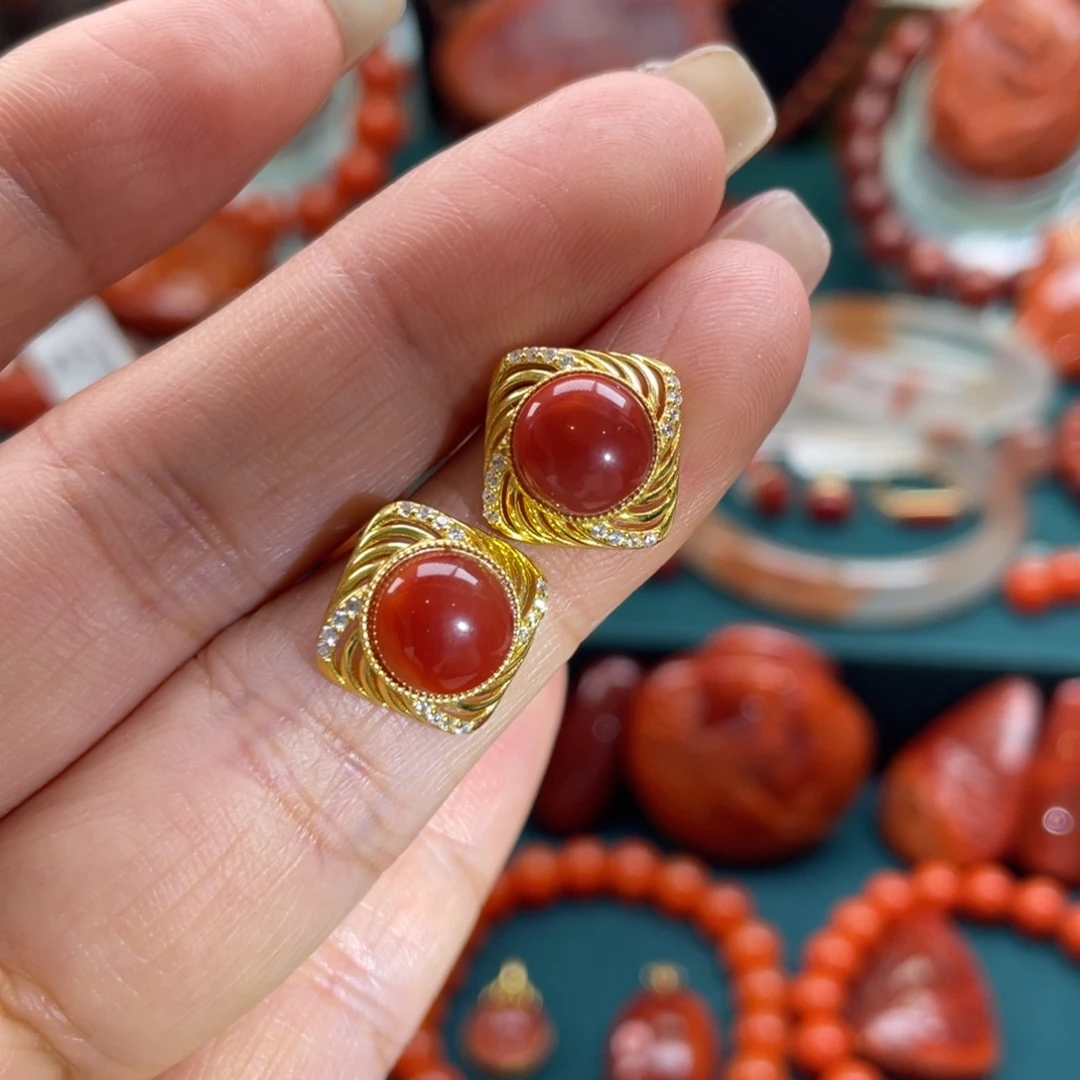 南红玛瑙银S925镶嵌川料南红圆蛋面耳钉