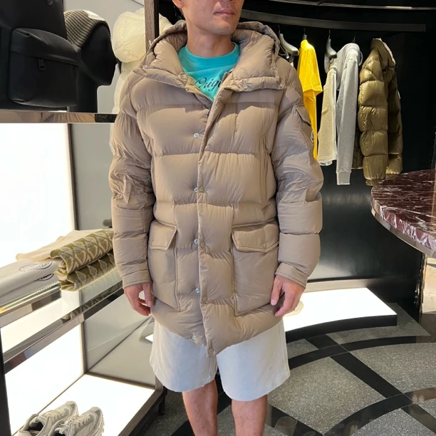 未使用 MONCLER 蒙口男士中长款羽绒服 磨砂哑光 maya70 长款