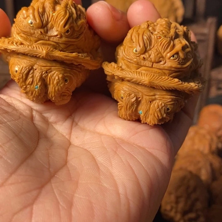 风***起文玩核桃把件金蟾