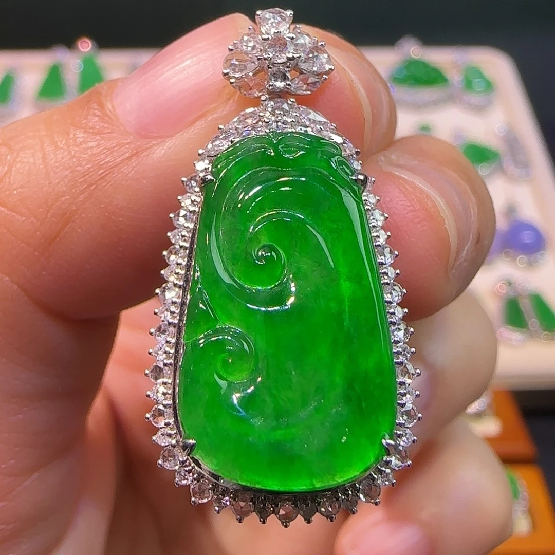 翡翠18K金镶嵌吊坠(不含链)