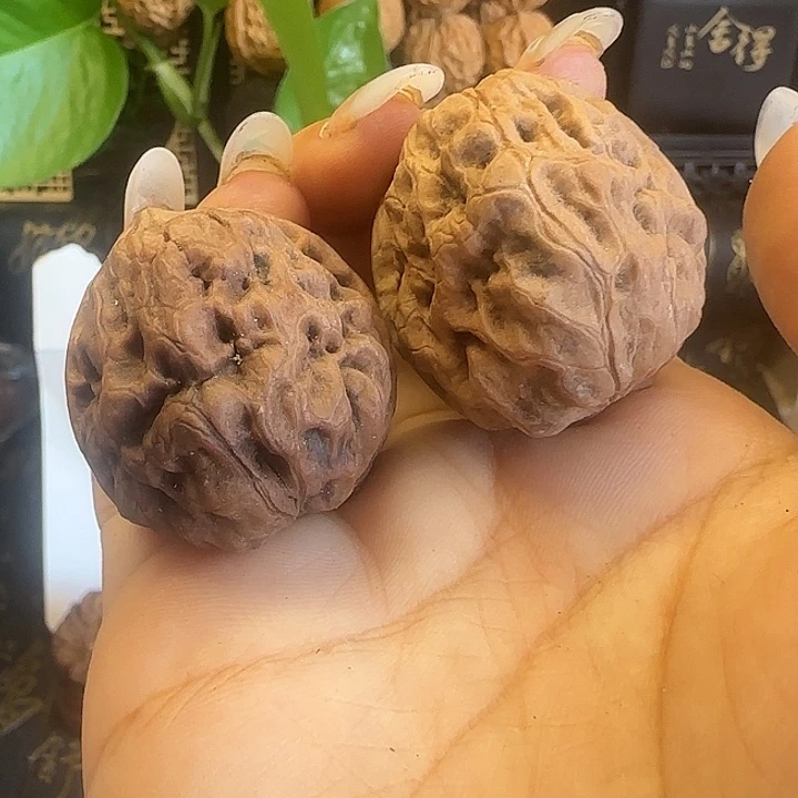 陈***明文玩核桃吊坠金蟾疙瘩包40