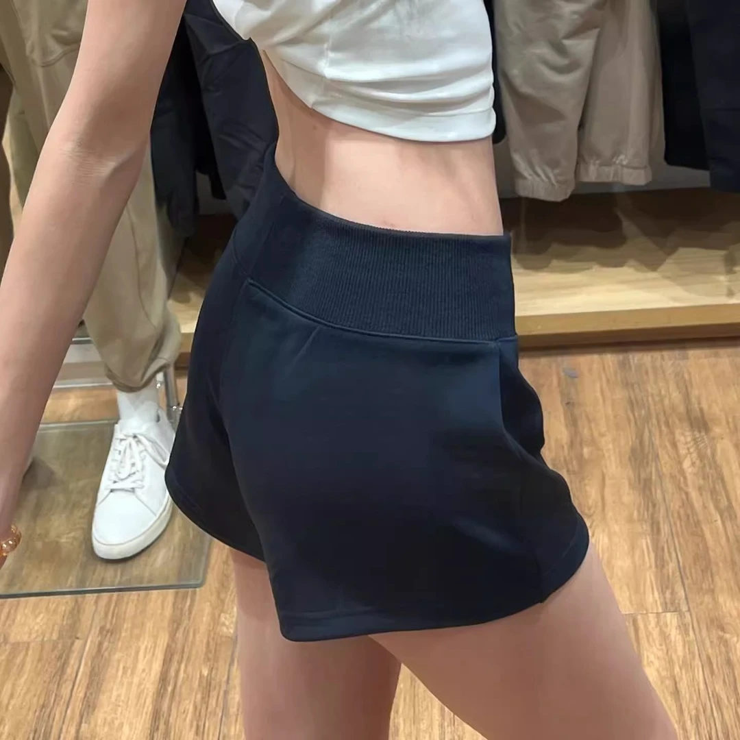 藏青色运动短裤女外穿夏季薄2025新款小个子休闲辣妹包臀美式热裤