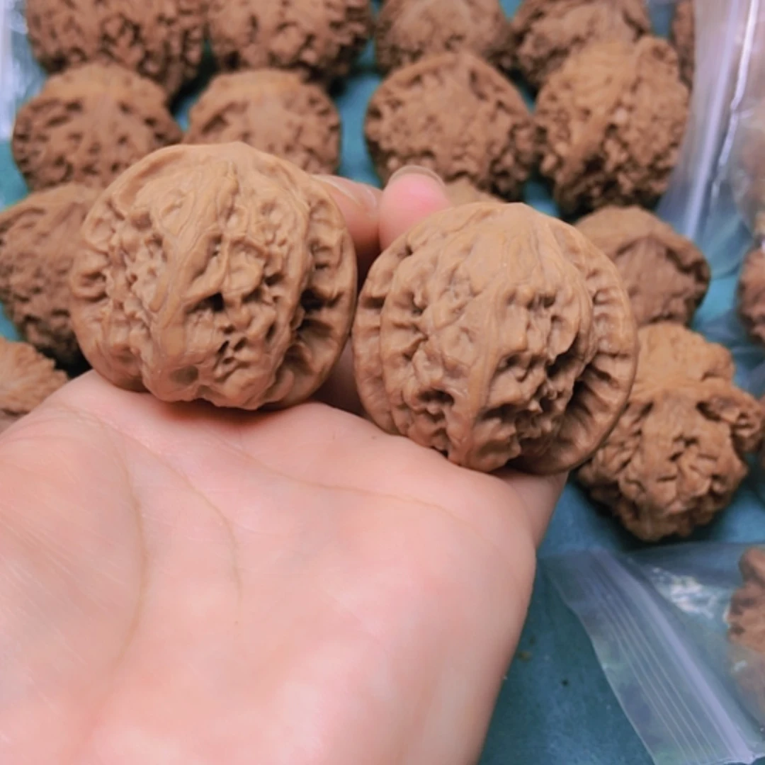 【闪购商品】把件核桃38野狼