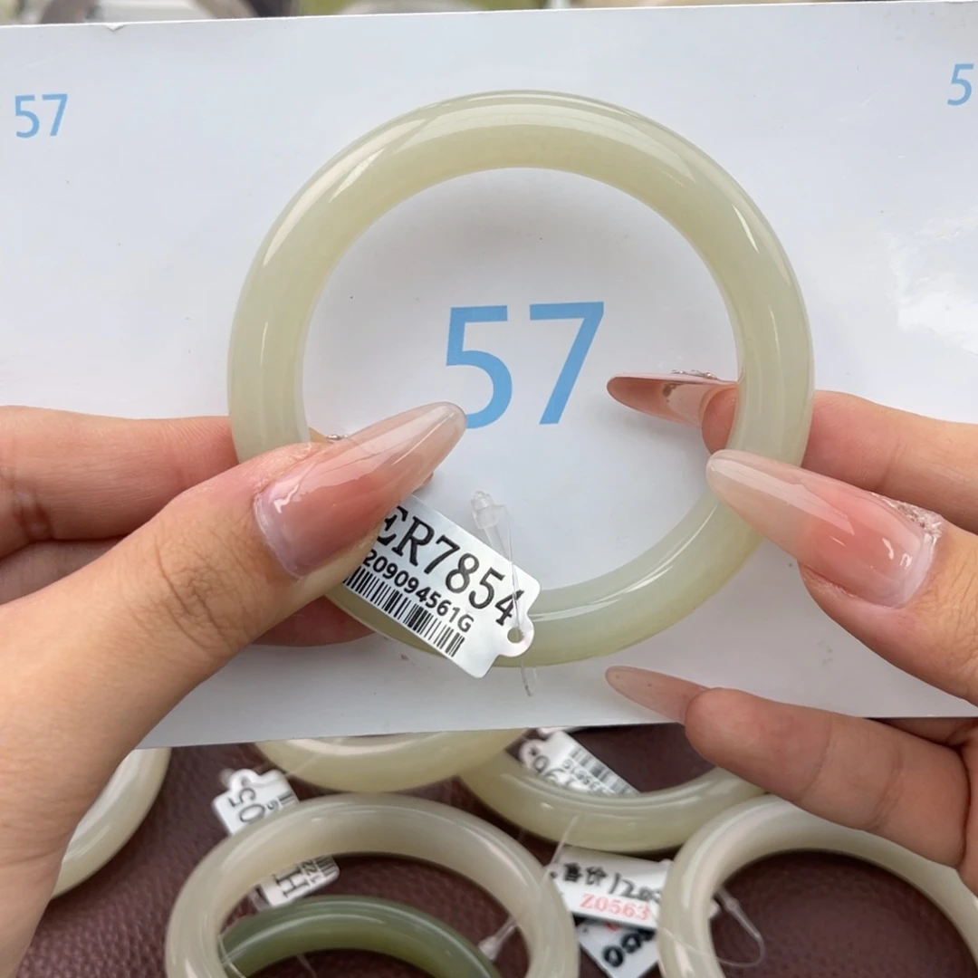 和田玉手镯未镶嵌冰*冰