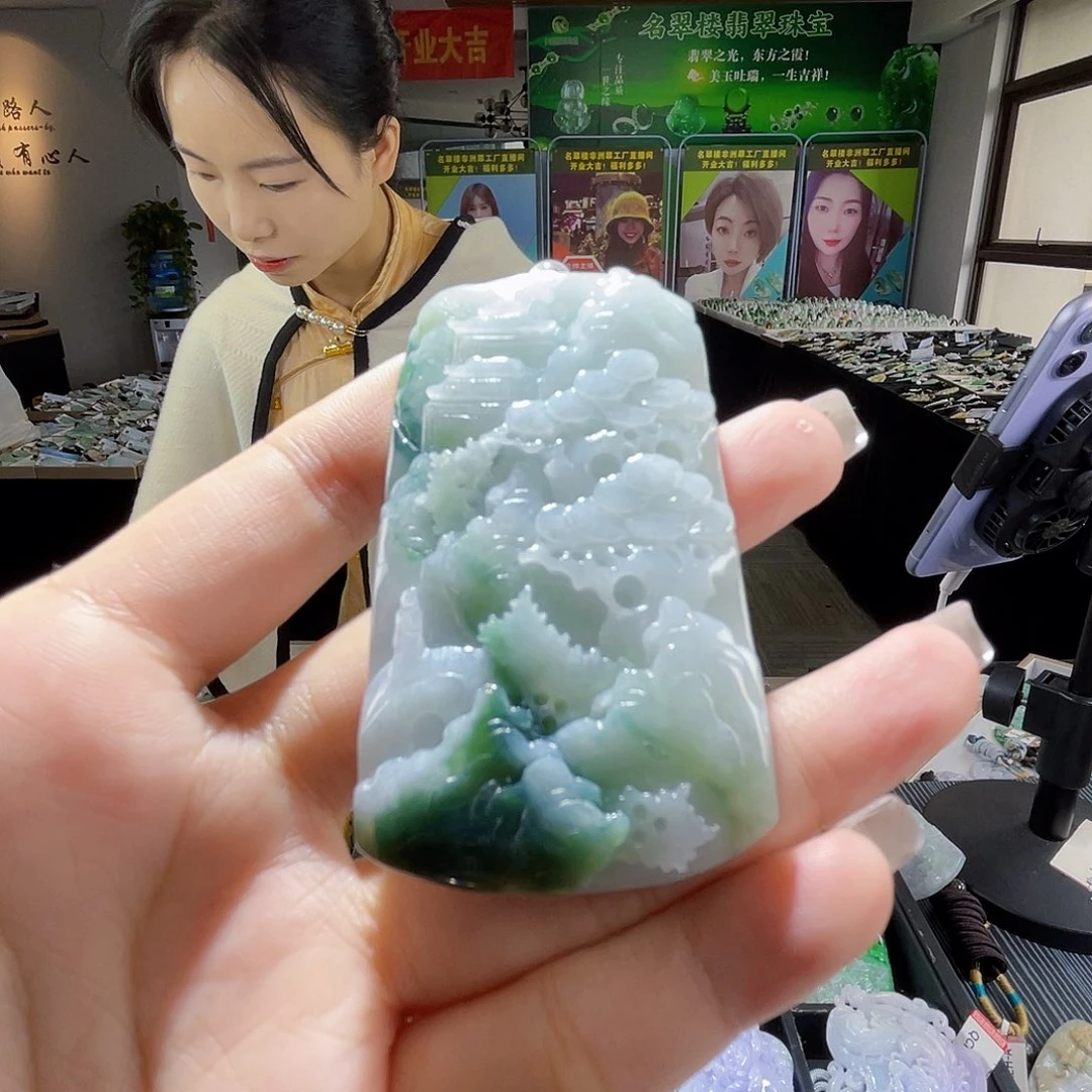 颈饰未镶嵌翡翠一