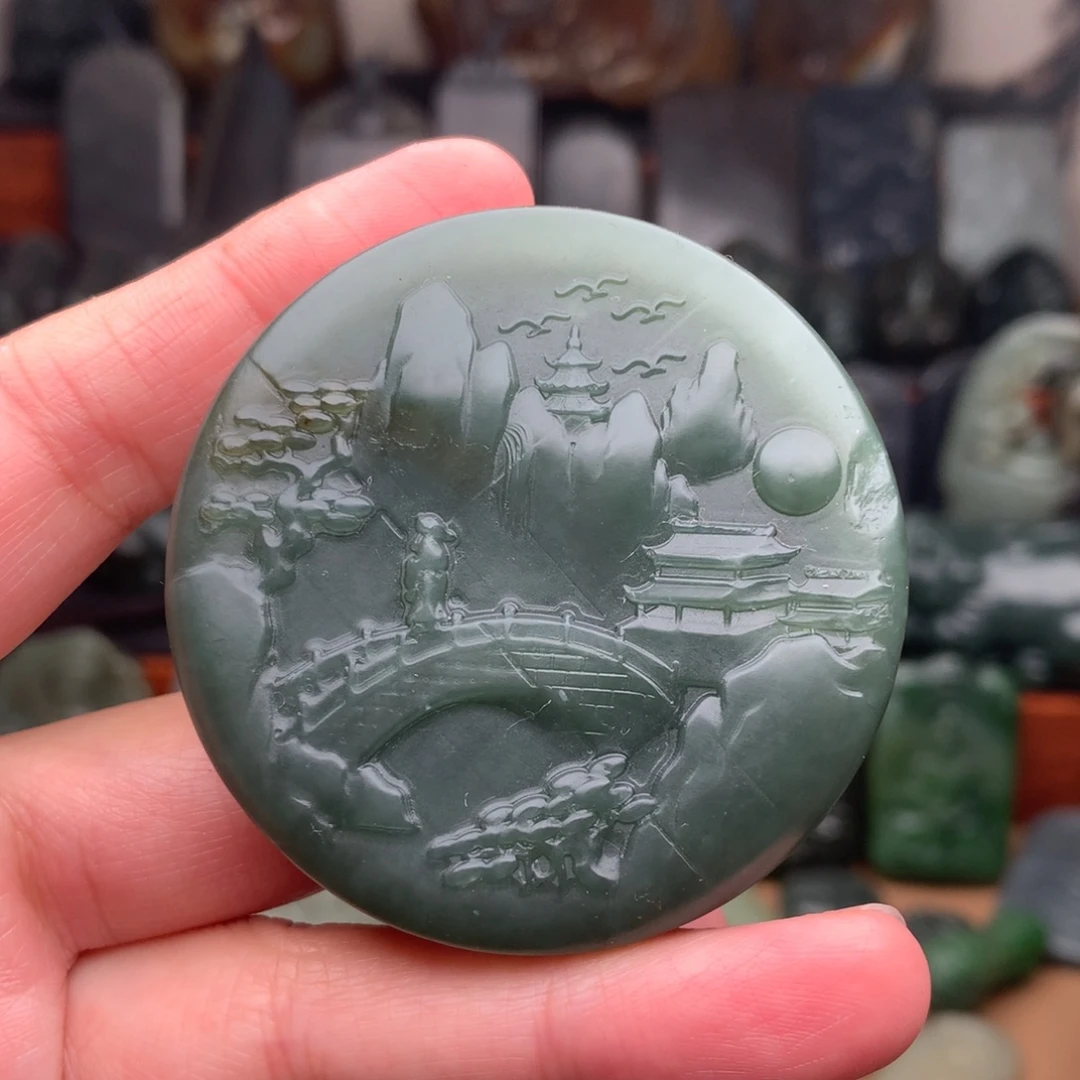 和田玉未镶嵌颈饰挂件10（有包容）