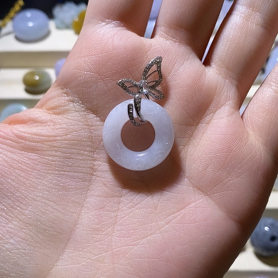 靖***韵翡翠散珠未镶嵌翡翠