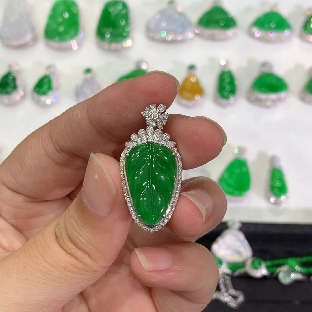 翡翠18K金镶嵌吊坠(不含链)吊坠