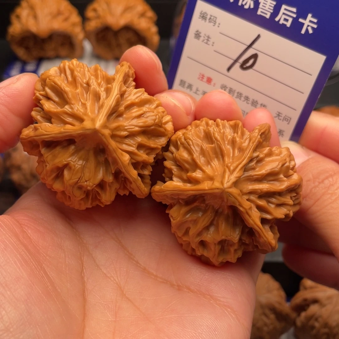 漁***夫把件文玩核桃三棱正奔44尺10号