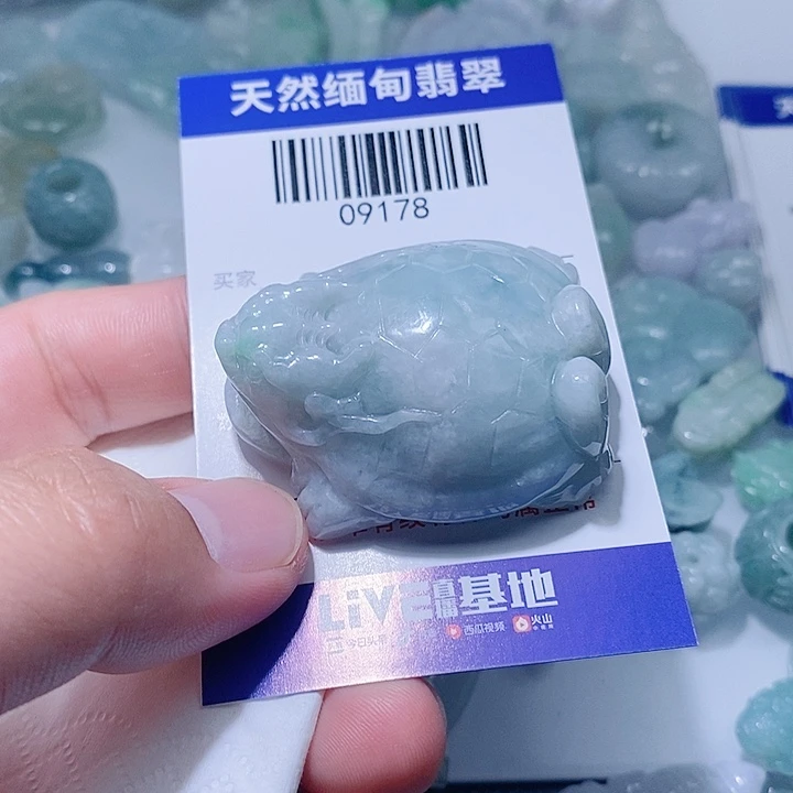 翡翠未镶嵌颈饰天光墟翡翠市场现金代购