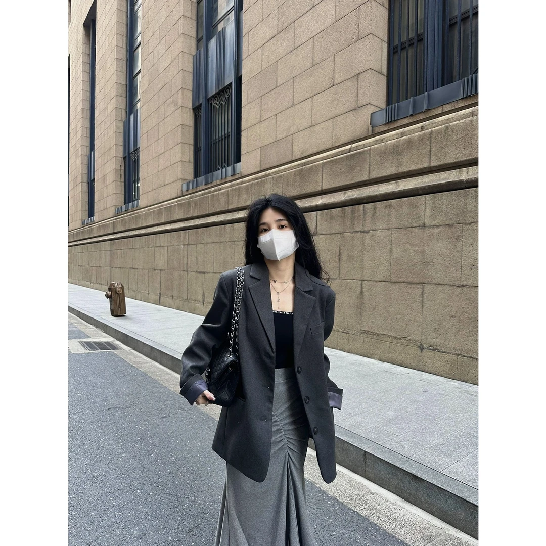 西装灰色高级洋气西服褂子春季开叉鱼尾半身裙两件套装