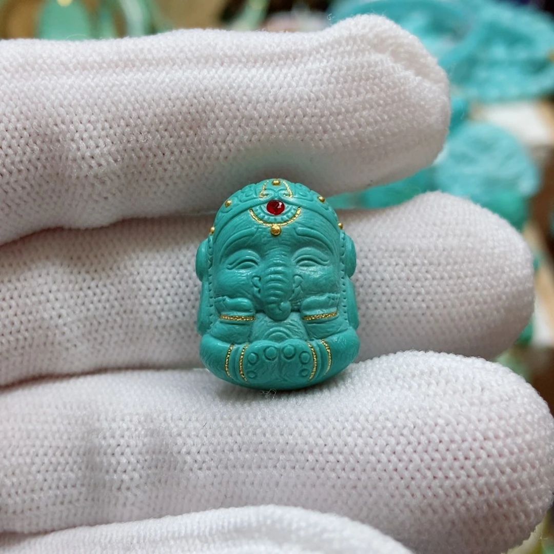 绿松石雕刻象神未镶嵌