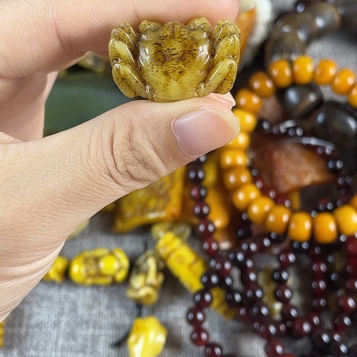 木质非金属吊坠，，