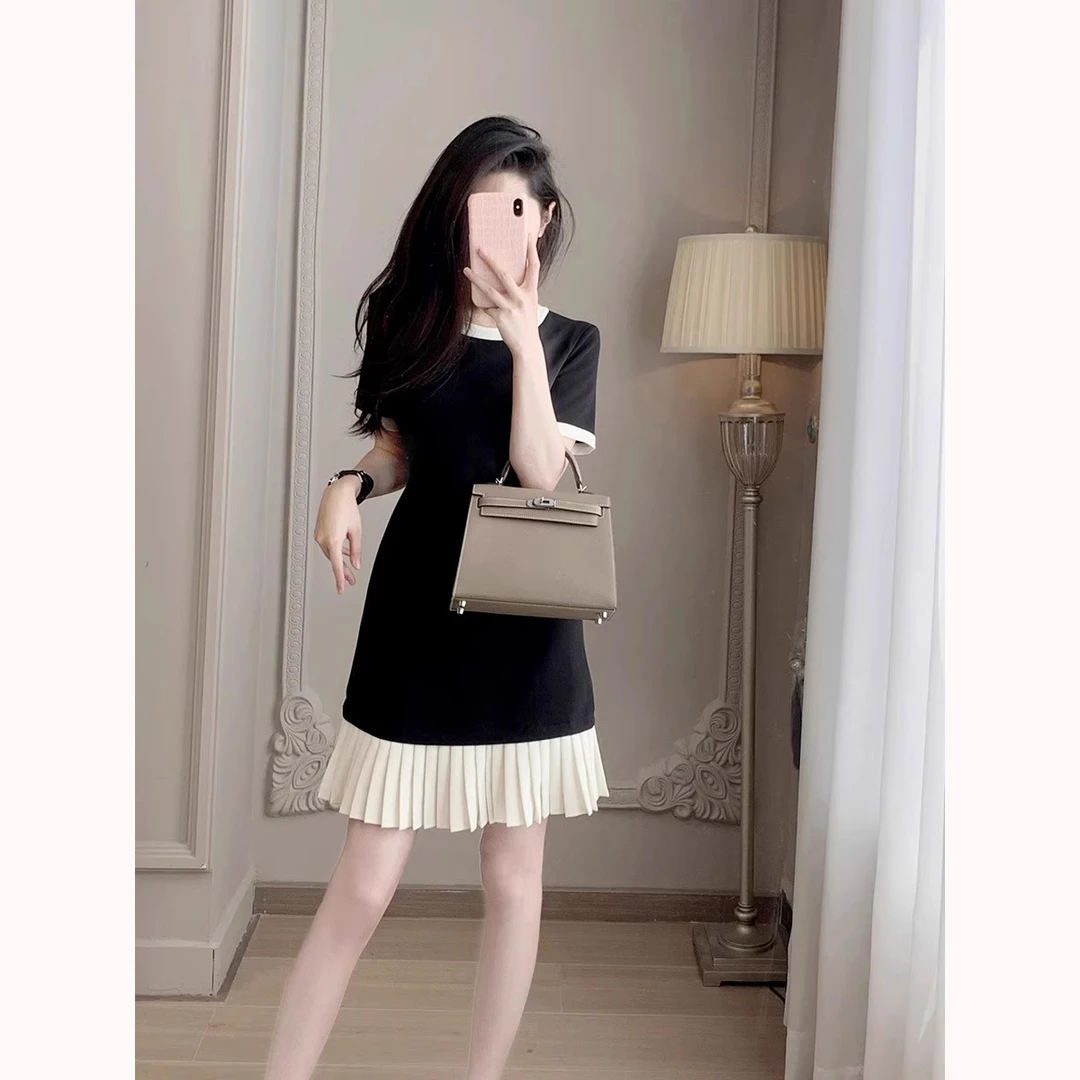 高级感法式黑色短袖连衣裙女夏季新款小香风修身显瘦小个子百褶裙