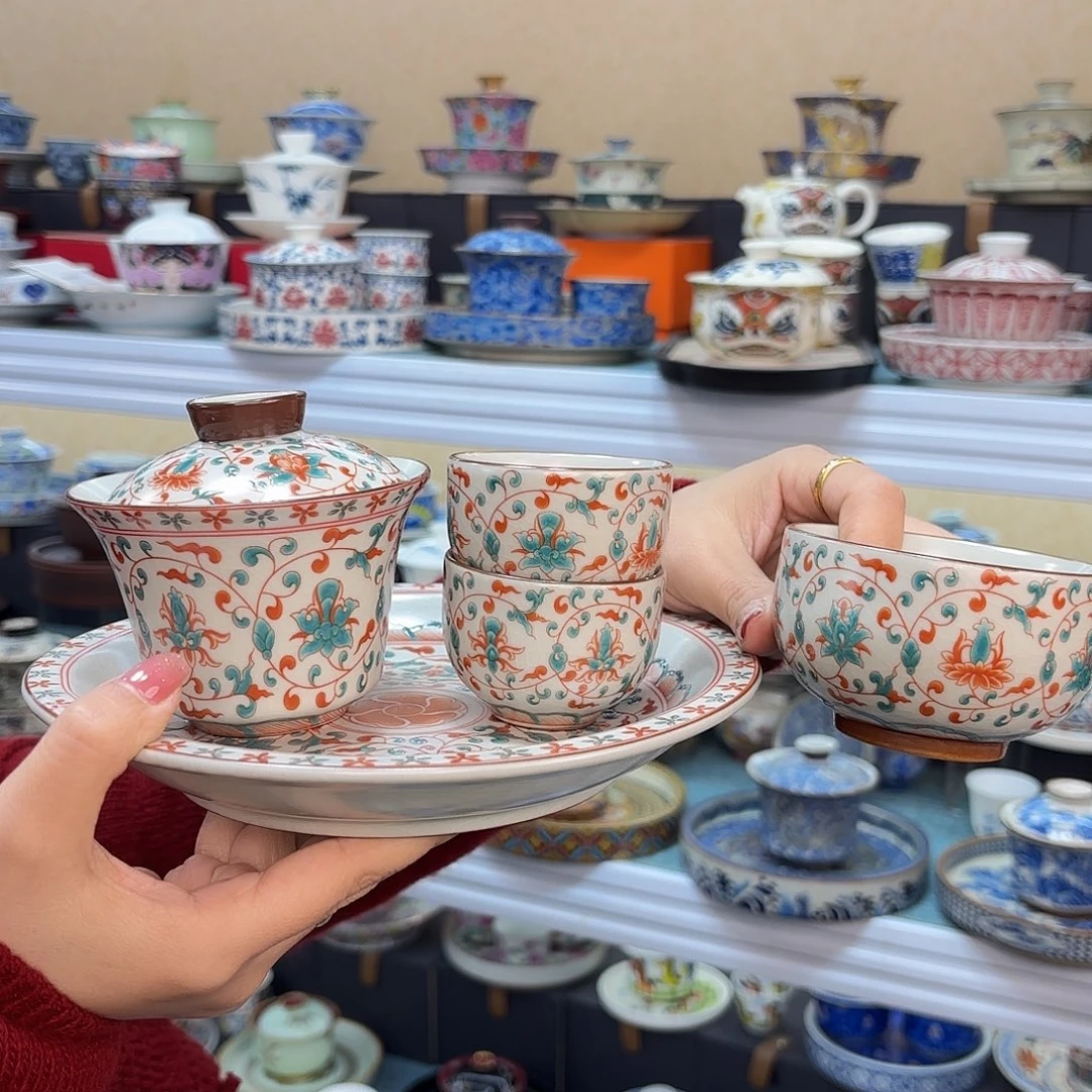 盖碗里的水煮熟后再