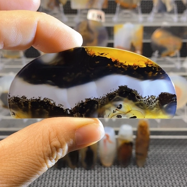 玛瑙/玉髓颈饰未镶嵌