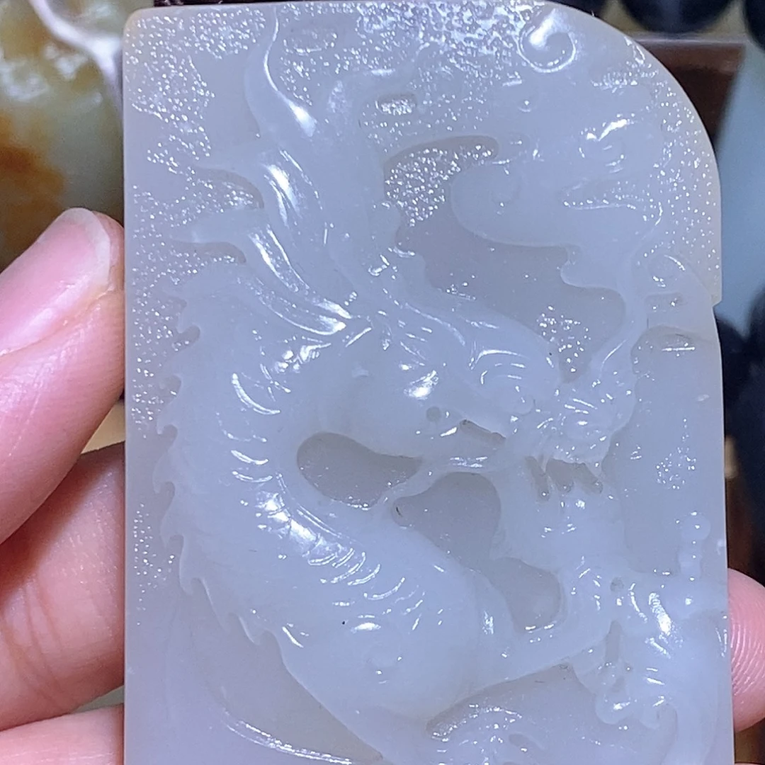 颈饰未镶嵌和田玉（子料）