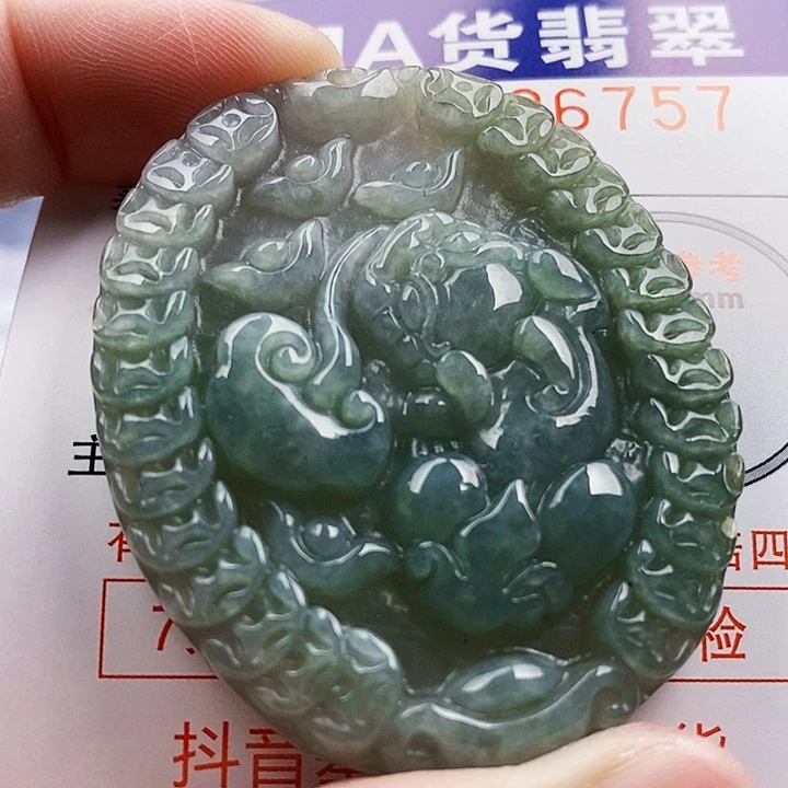 吊坠(不含链)未镶嵌翡翠