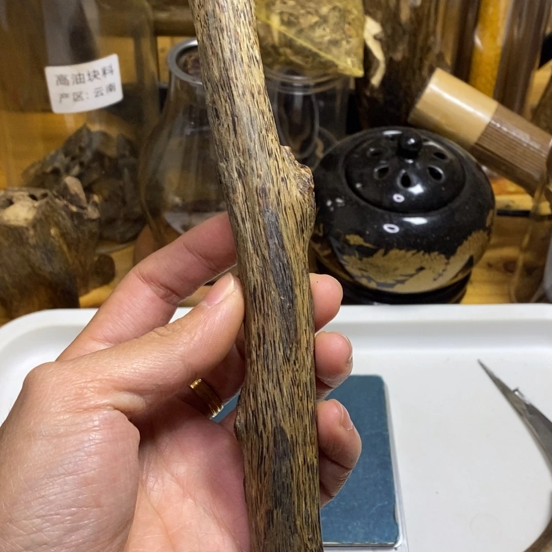 ****)沉香高油香薰天然陆河46克