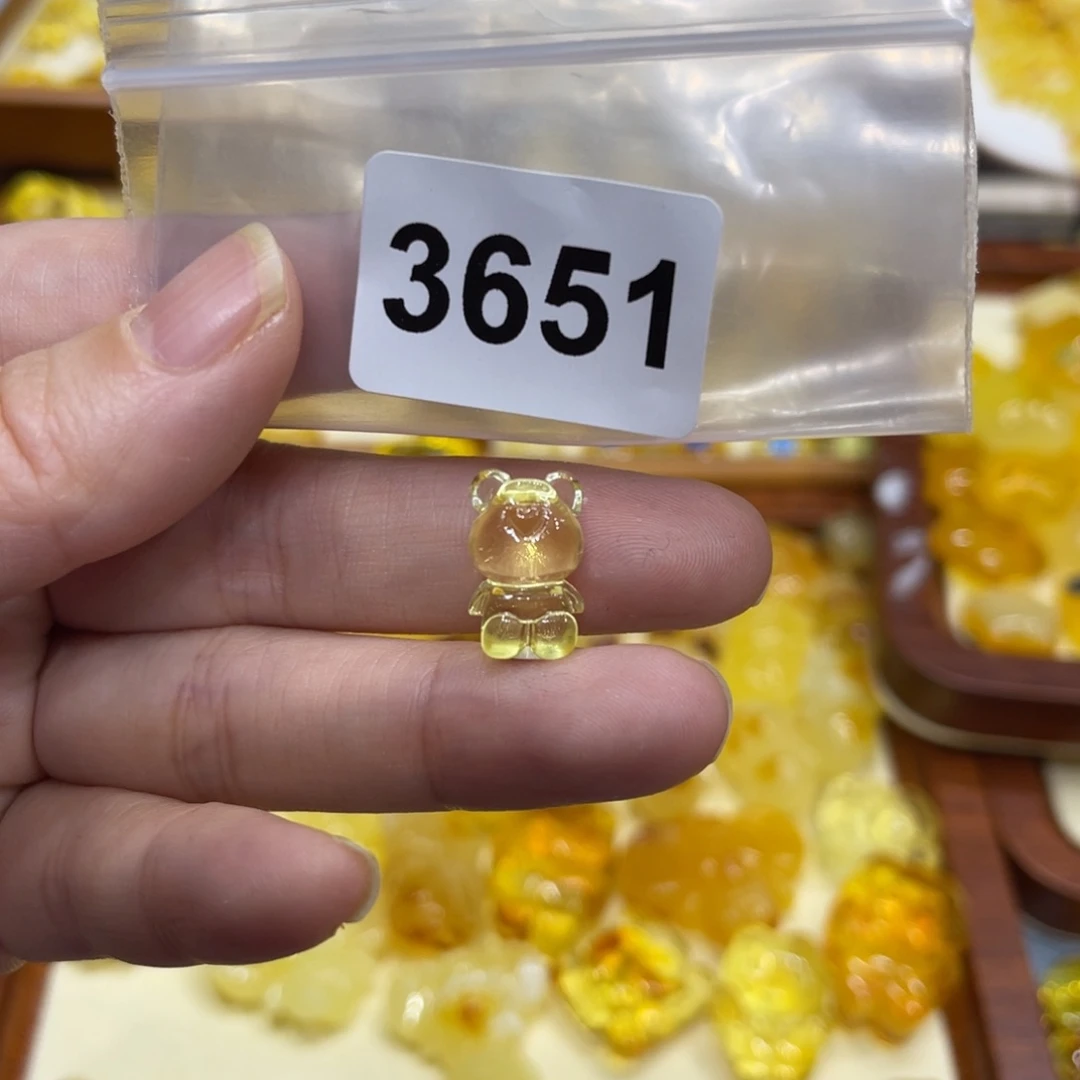 琥珀珠宝奇石未镶嵌