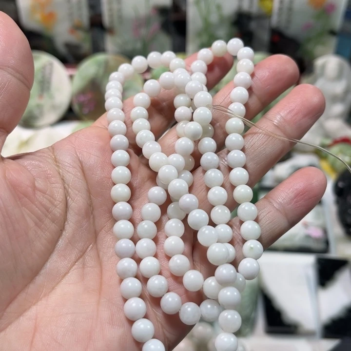 独山玉未镶嵌颈饰