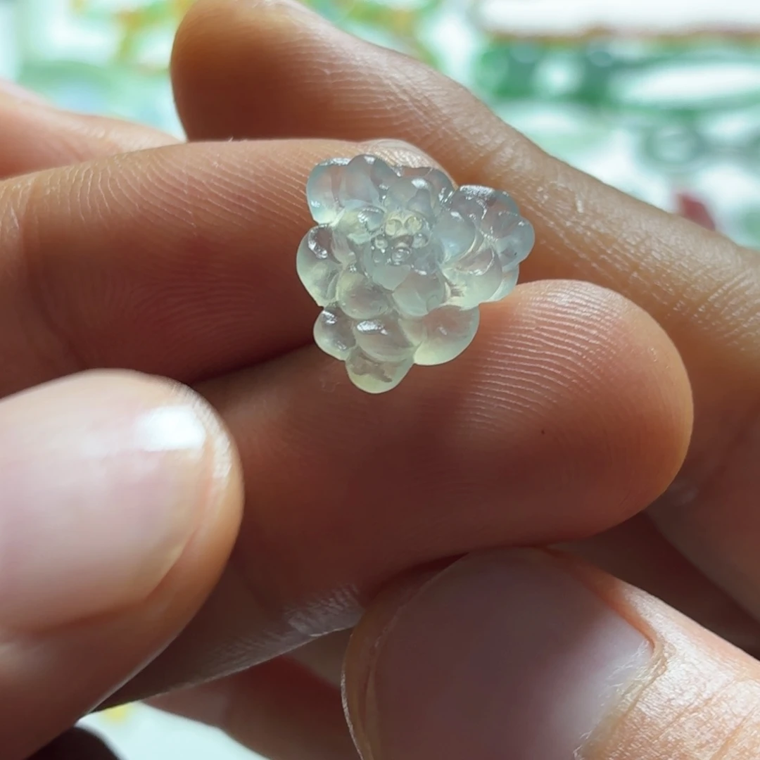 未镶嵌定制翡翠莲花