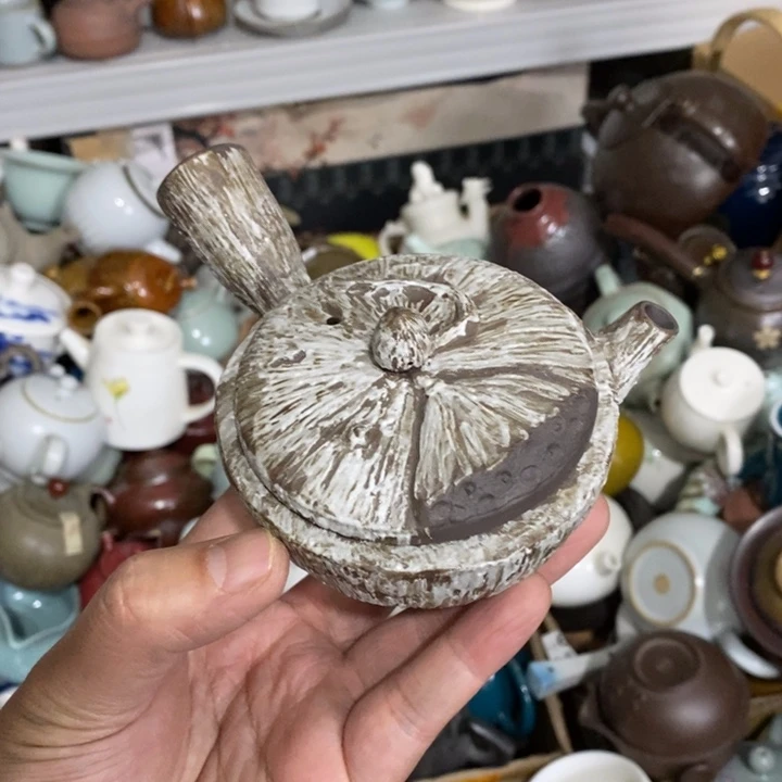 陶瓷艺术品及陶瓷壶