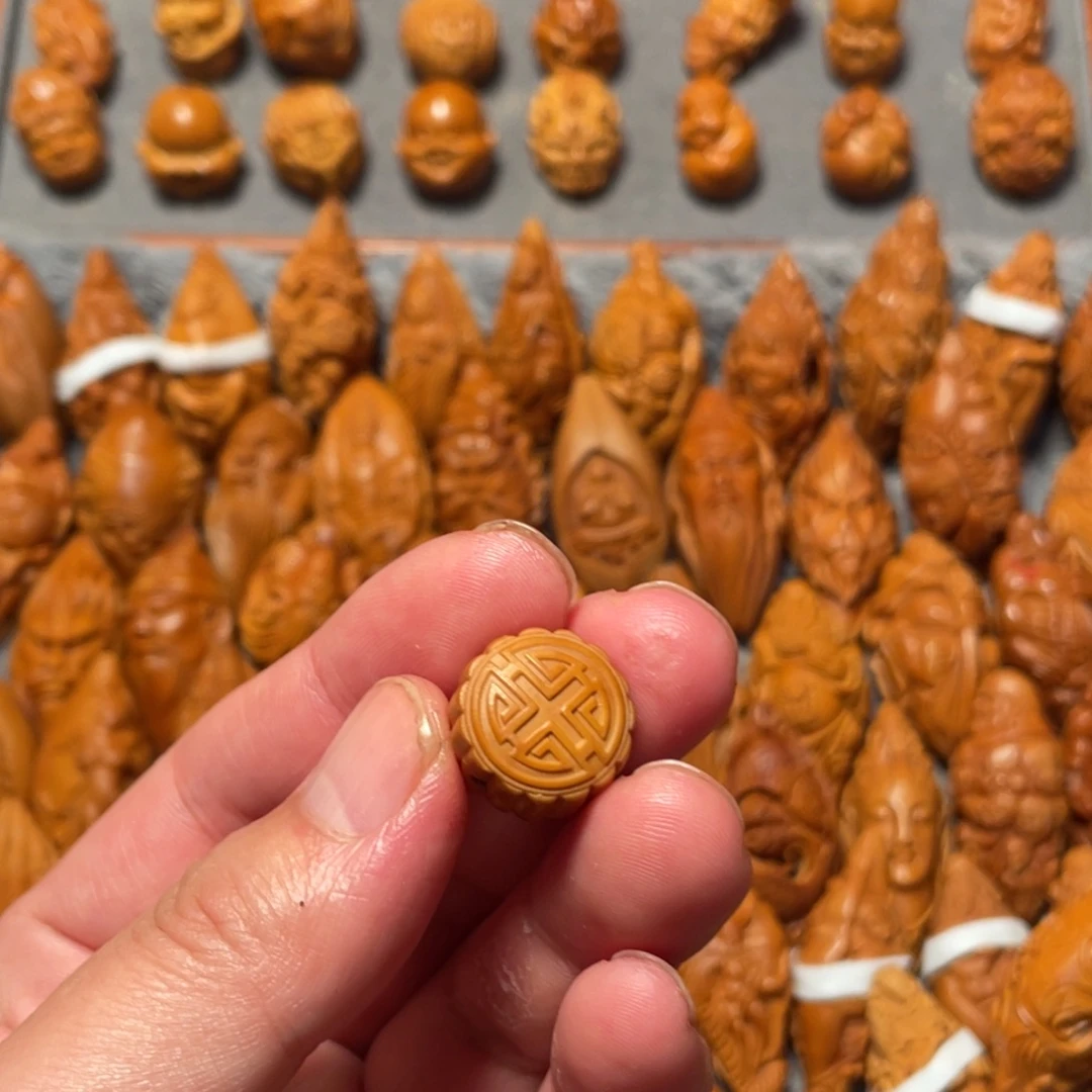 橄榄核手串/手链月饼