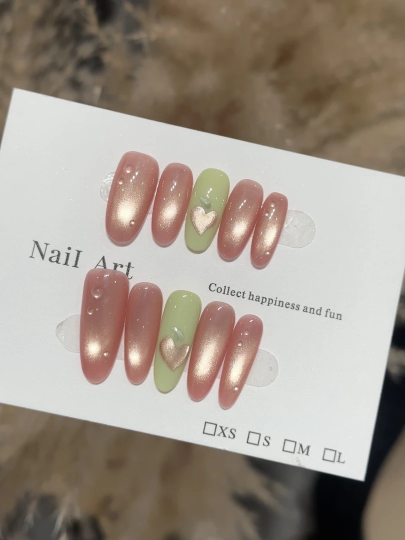 【屁桃桃】拾星手工爆闪猫眼可爱多巴胺风简约气质显白穿戴甲