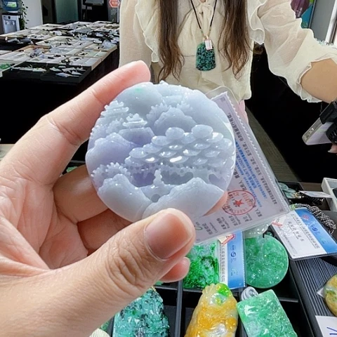 翡翠未镶嵌颈饰翡翠