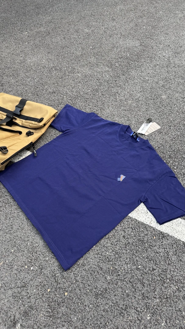 歪标卡哈特300克重磅T