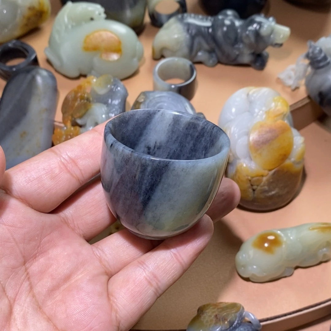 未镶嵌和田玉摆件