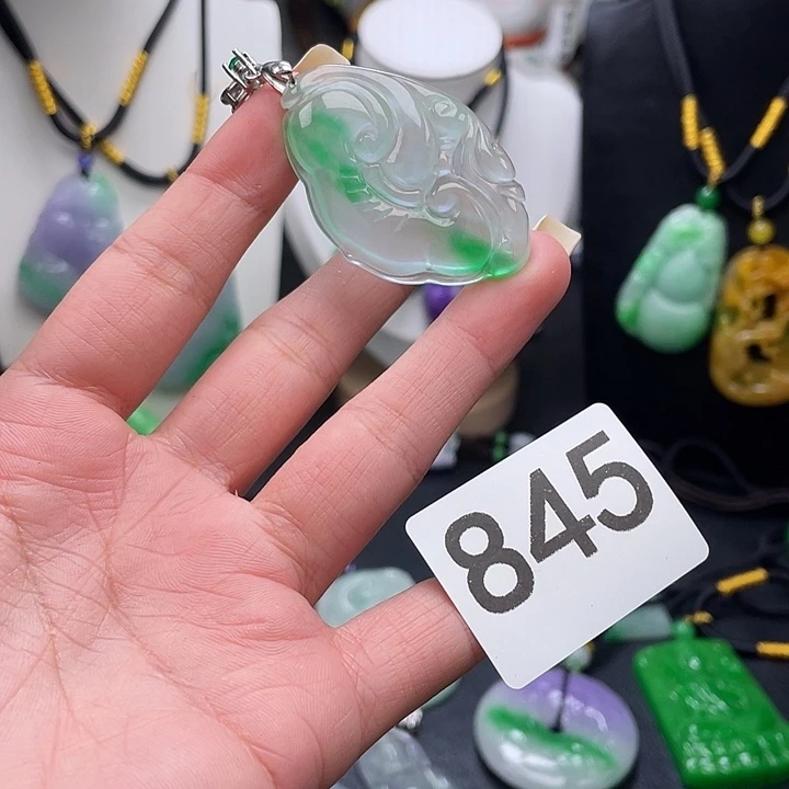 吊坠(赠链)未镶嵌翡翠
