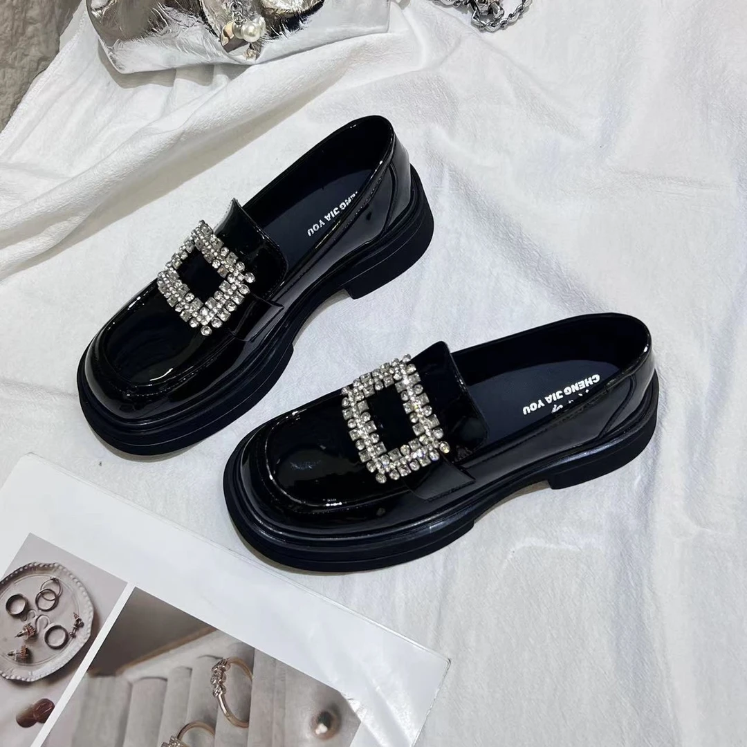 圆头英伦厚底粗跟乐福鞋