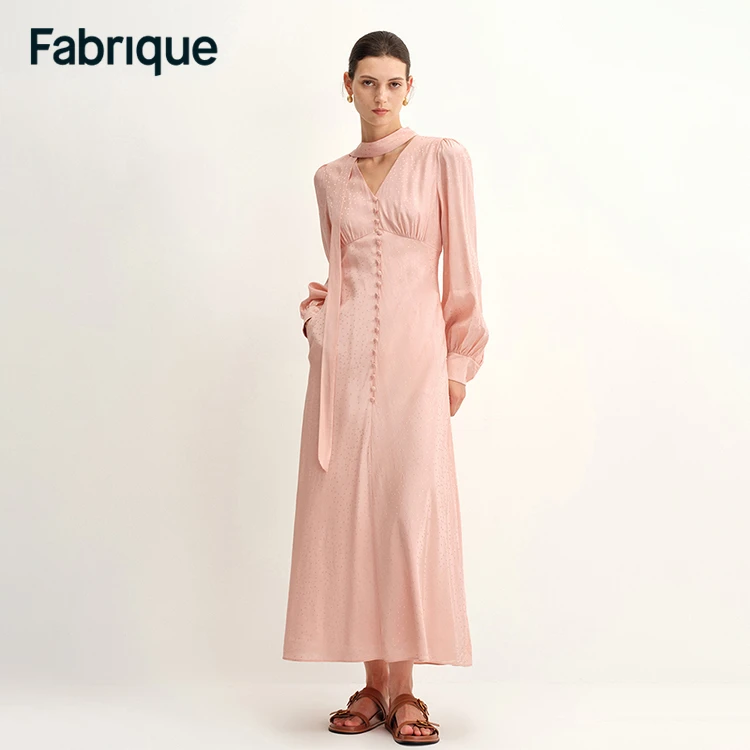 Fabrique Grace 早秋新品裸粉色波点提花缎面V领飘带晚宴连衣裙