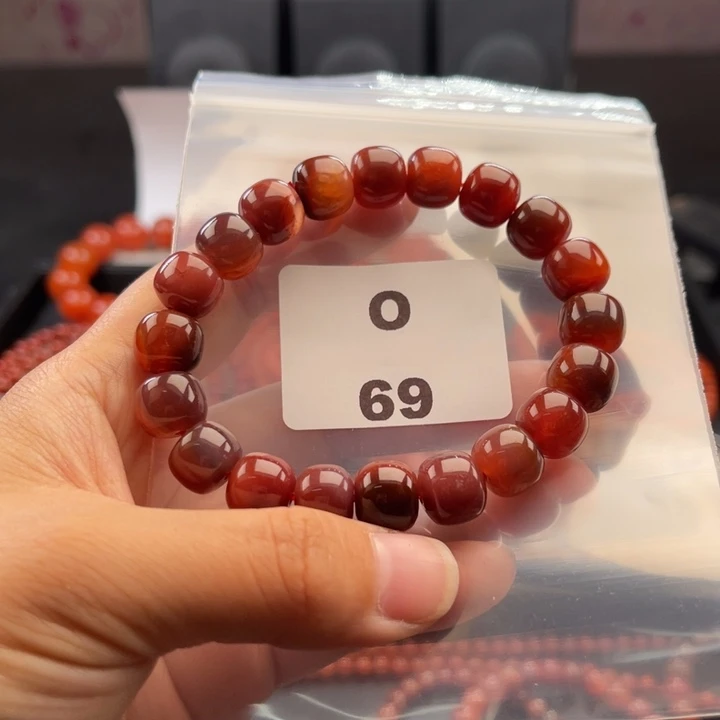 南红玛瑙未镶嵌多样性发货默认微瑕11mm