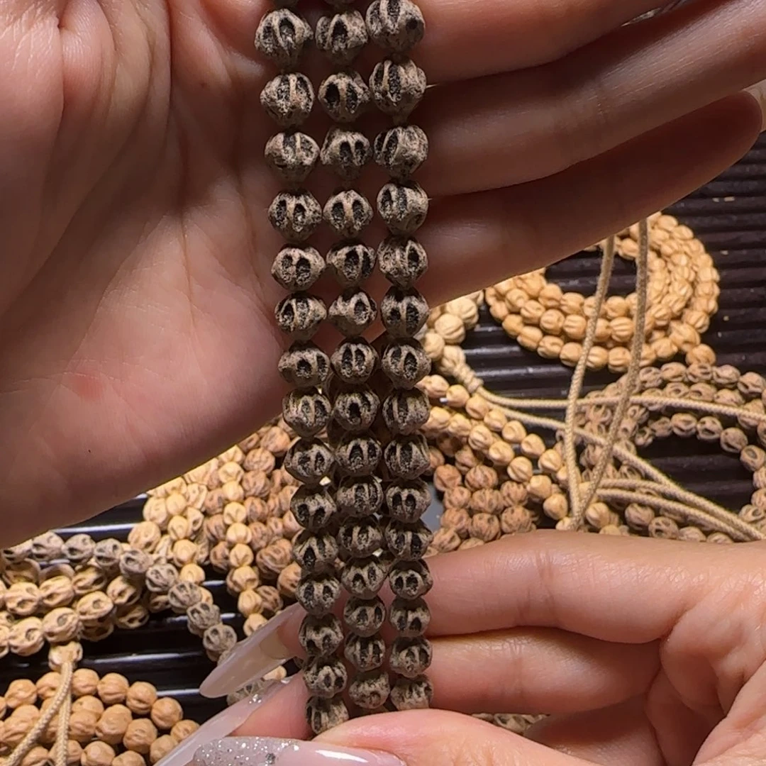 南***腿吊坠柏香籽/百香籽