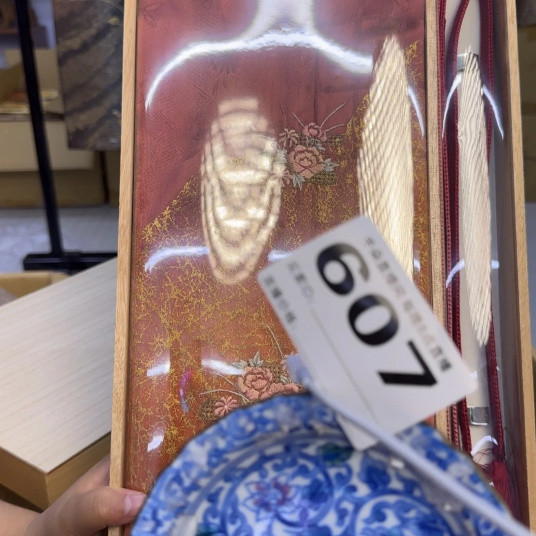 手工艺品琉璃你****？小雨