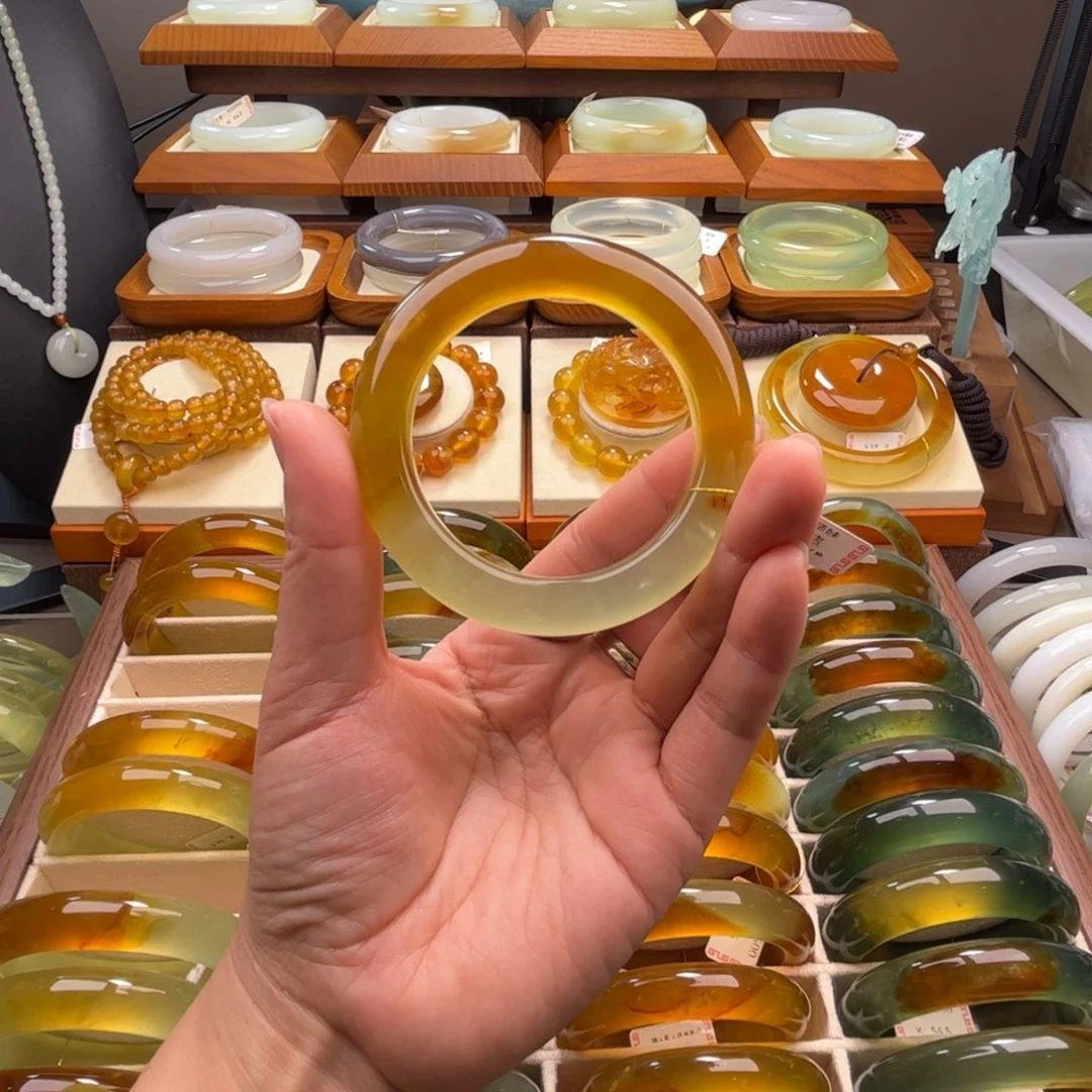 蛇纹石玉未镶嵌手镯56
