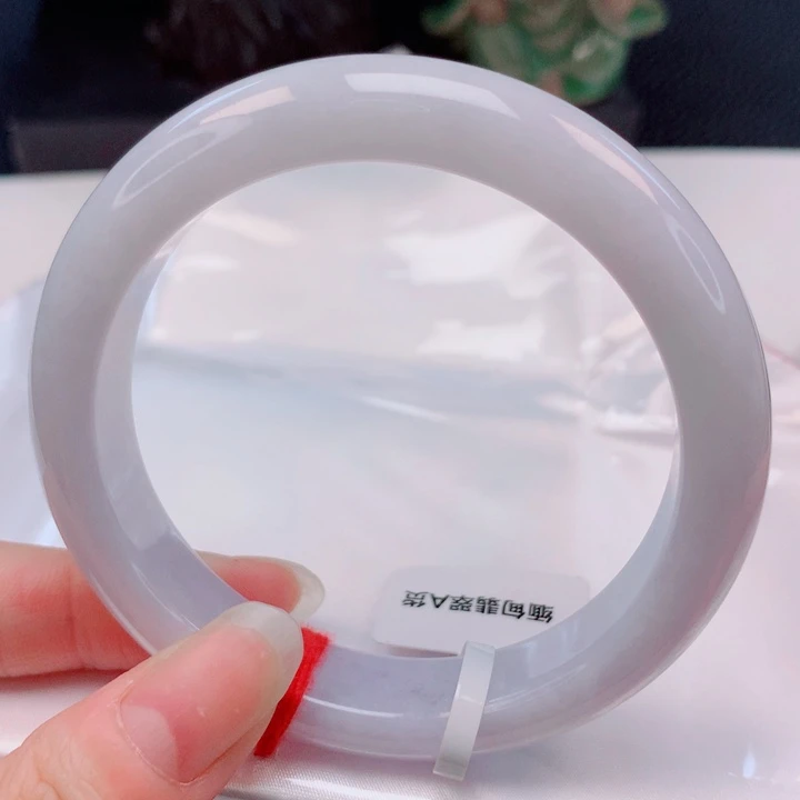 翡翠未镶嵌手镯57圈