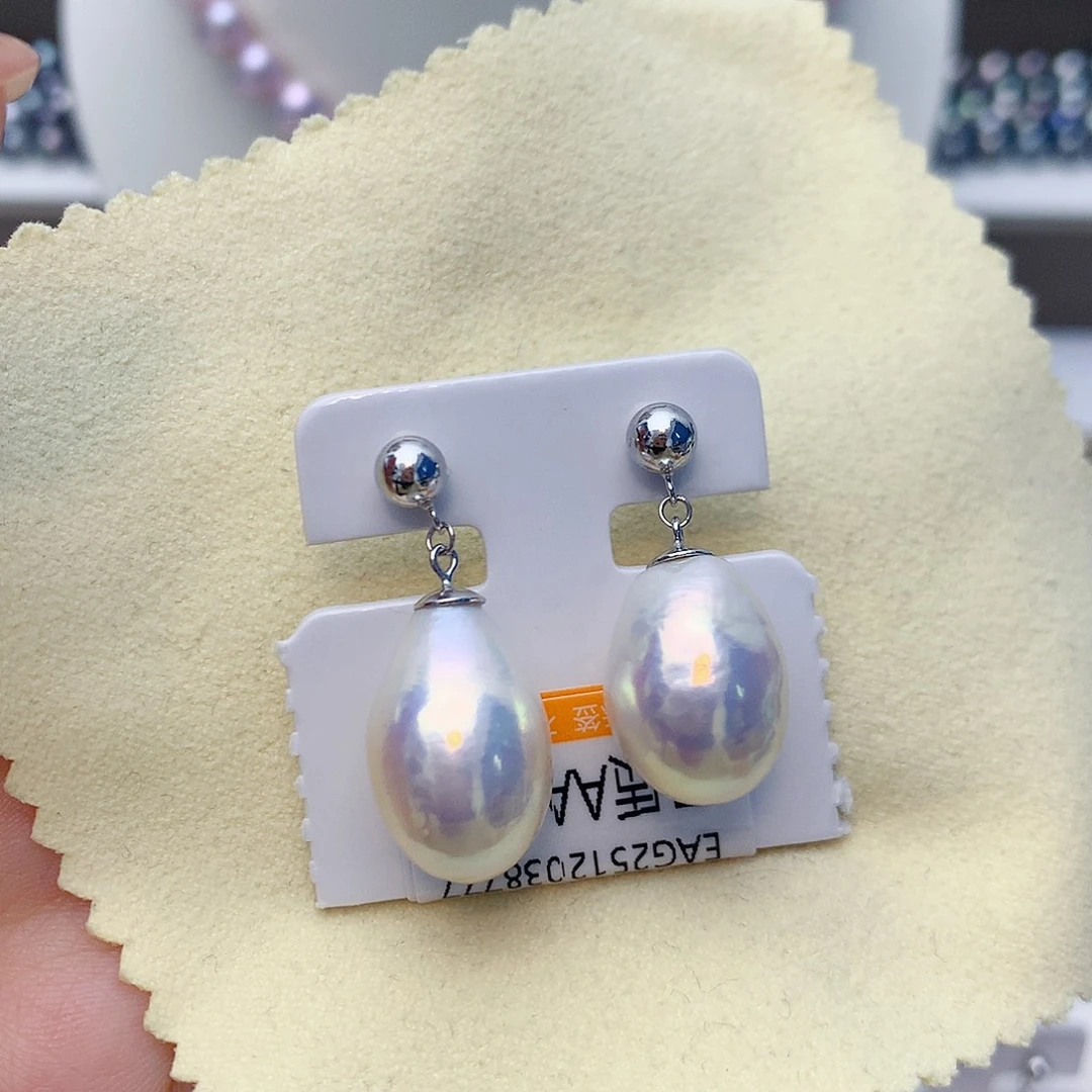 淡水珍珠银S925镶嵌耳饰W2