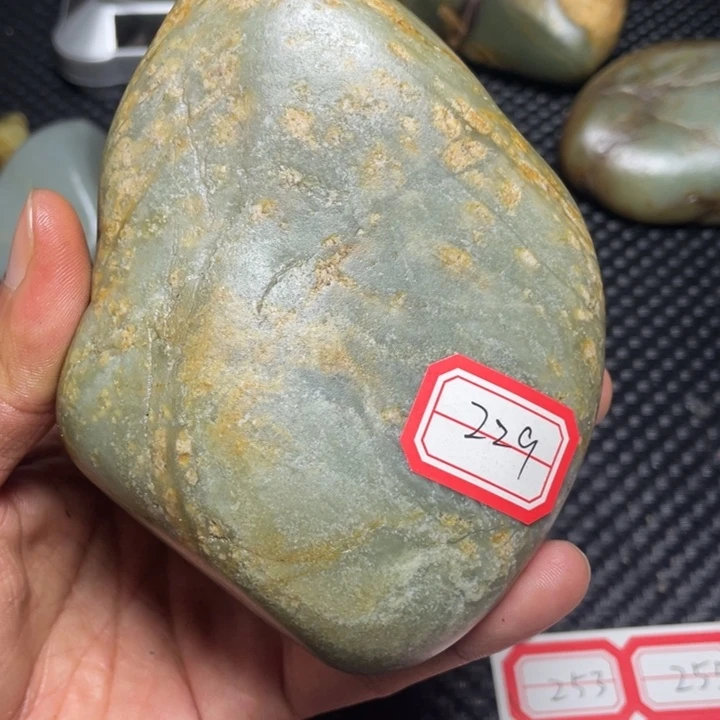 颈饰未镶嵌和田玉229