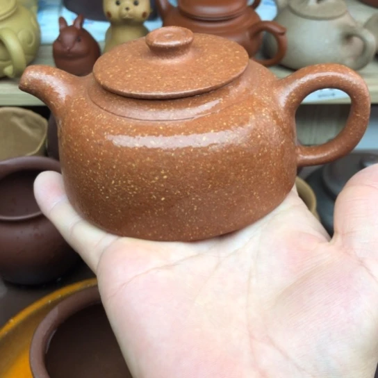 紫砂茶壶将坡泥半月200豪升左右